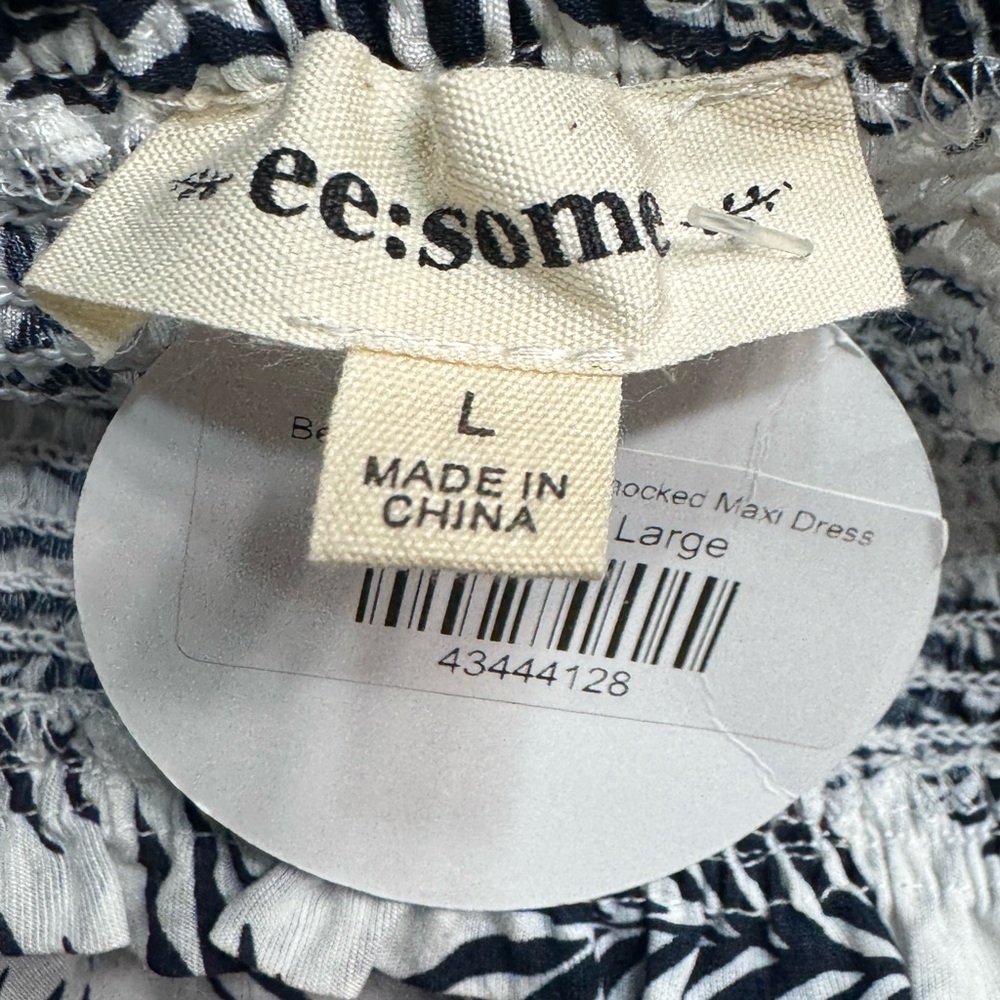 NWT ee:some Beachside Living Navy & White Smocked Sleeveless Maxi Dress Size L - Picture 5 of 8